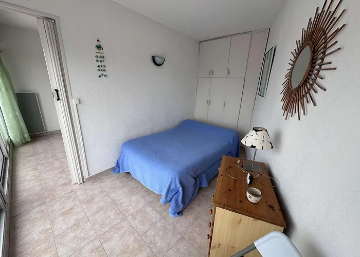 Apartment Cosy 4 Pers Avec Parking A Port Camargue - Fr-1-731-103 Le Grau-du-Roi